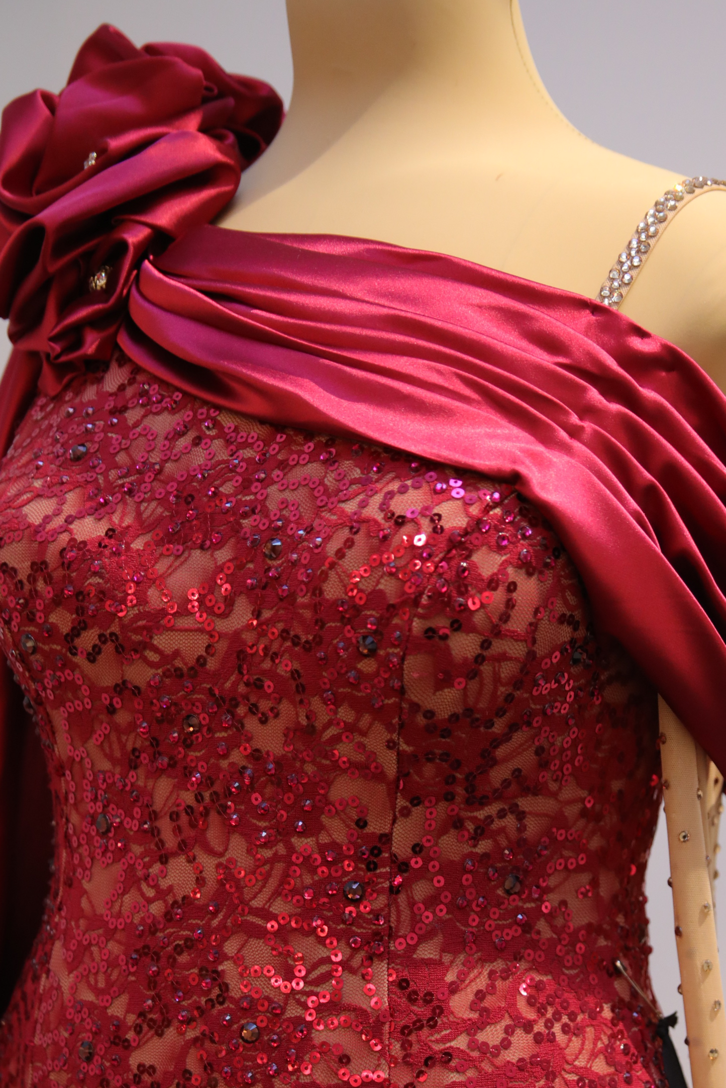 The Garnet Rose #R4594
